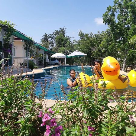 Sky And Water Resort Ча-Ам Екстер'єр фото