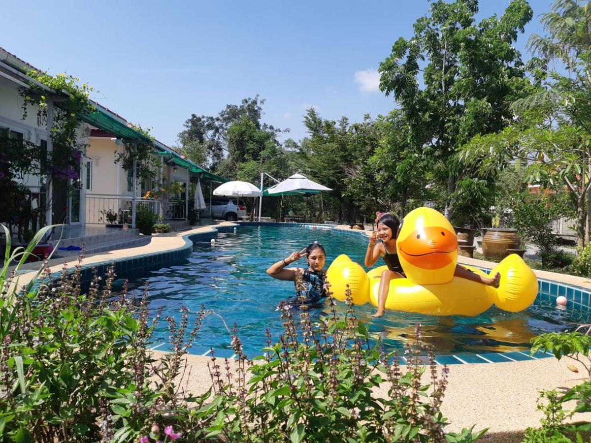 Sky And Water Resort Ча-Ам Екстер'єр фото